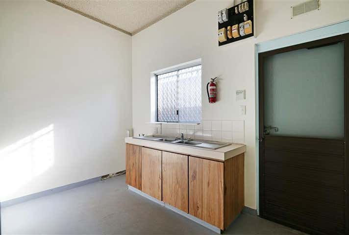 11 Wanneroo Road Joondanna WA 6060 - Image 27