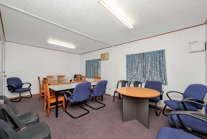 571 Ross River Road Kirwan QLD 4817 - Image 11