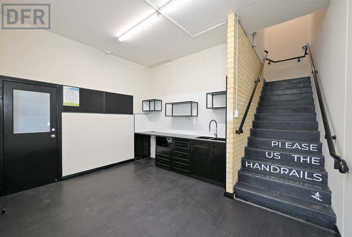 2/44 Erceg Road Yangebup WA 6164 - Image 4