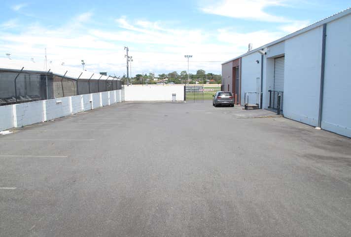 Unit 2, 83 Anzac avenue Redcliffe QLD 4020 - Image 8