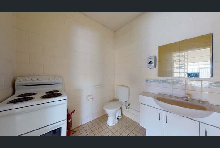 46 Farrall Road Midvale WA 6056 - Image 12