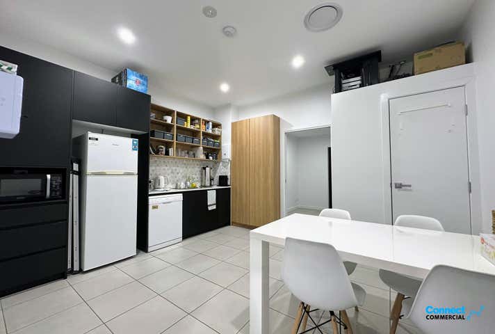 8 Jowett Street Coomera QLD 4209 - Image 15