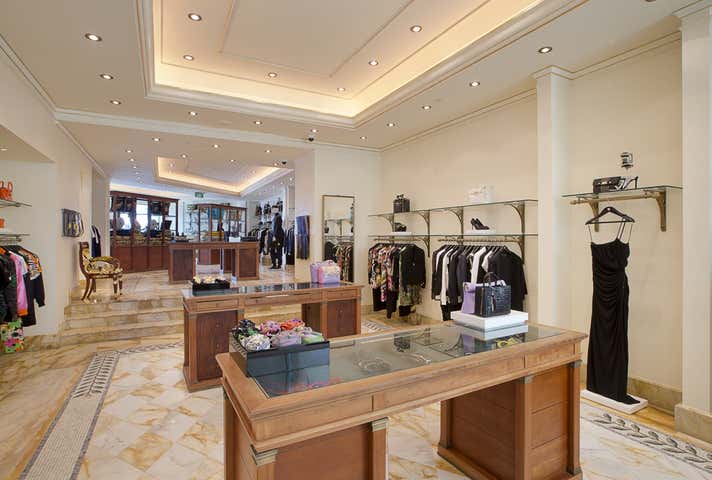 Palazzo Versace Gold Coast, 94 Seaworld Drive Surfers Paradise QLD 4217 - Image 3