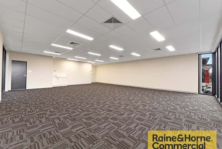 1/252 Earnshaw Road Northgate QLD 4013 - Image 2
