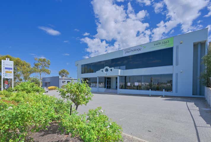 2/7 Prindiville Drive Wangara WA 6065 - Image 2