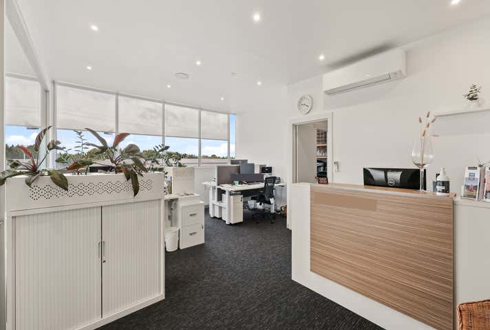 Shop 4/2A Carbine Way Mornington VIC 3931 - Image 4