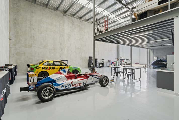 Unit 4 2 Inventory Court Arundel QLD 4214 - Image 7