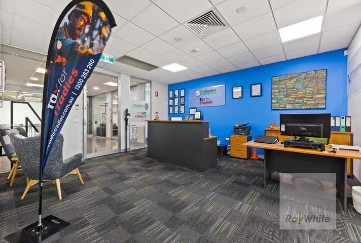 4/2 Enterprise Drive Bundoora VIC 3083 - Image 2