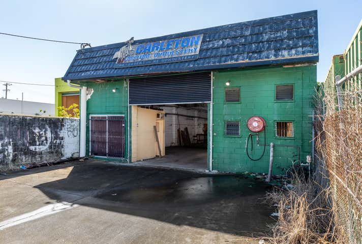 8 Hillcrest Parade Miami QLD 4220 - Image 8