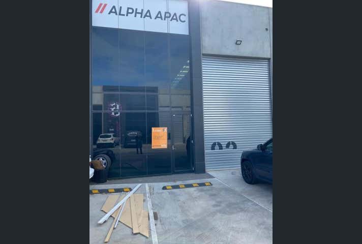 Unit 2, 10 Cawley Road Yarraville VIC 3013 - Image 1