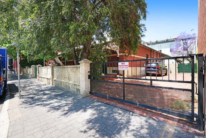 1/11 Cantonment Street Fremantle WA 6160 - Image 2