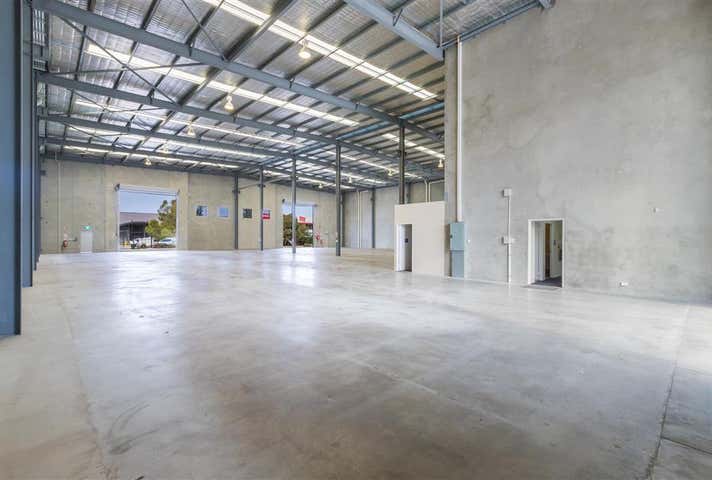 37 Horus Bend Bibra Lake WA 6163 - Image 4