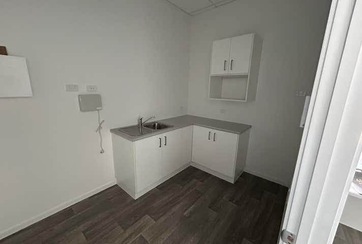 Shop 5/5 Madsen Road Urraween QLD 4655 - Image 4