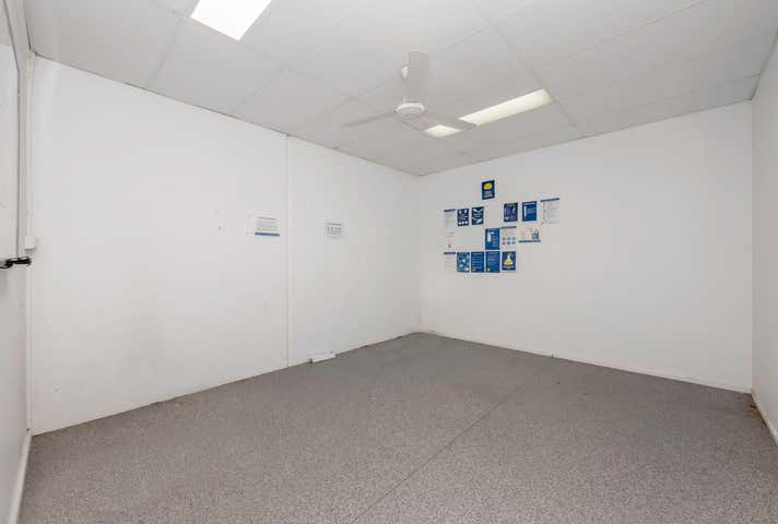 2/38 Pilkington Street Garbutt QLD 4814 - Image 9