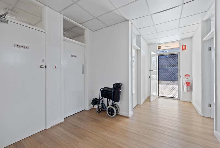 37 Moseley Street Glenelg SA 5045 - Image 10