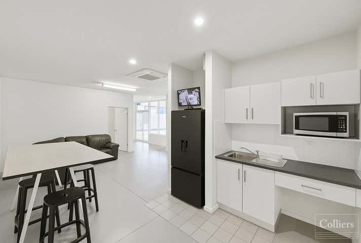 24/547 Woolcock Street Mount Louisa QLD 4814 - Image 6