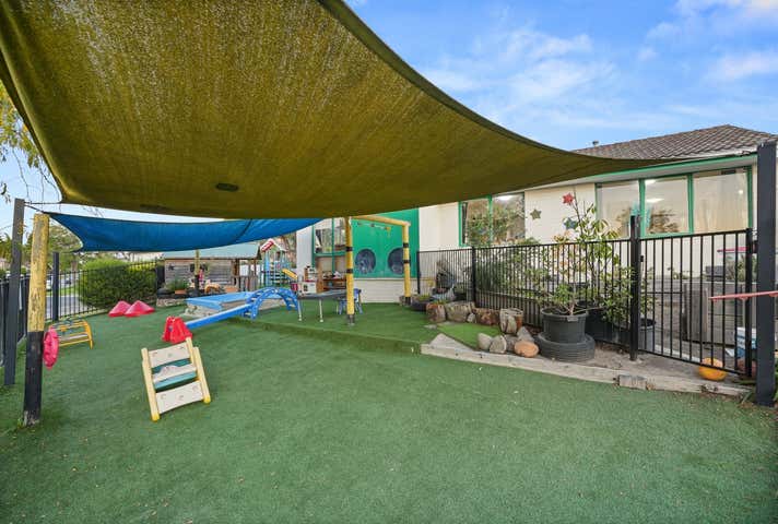 18 Cristata Avenue Endeavour Hills VIC 3802 - Image 9