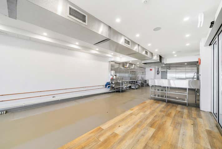 2/77 Redcliffe Parade Redcliffe QLD 4020 - Image 9