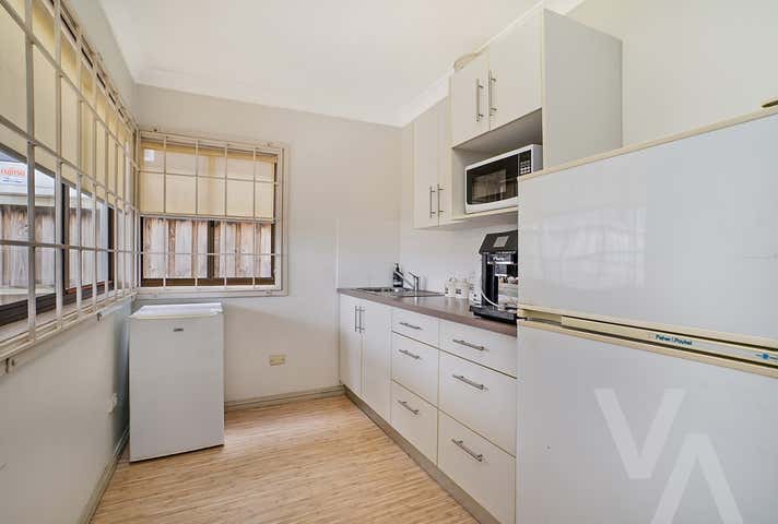 374 Pacific Highway Belmont North NSW 2280 - Image 4