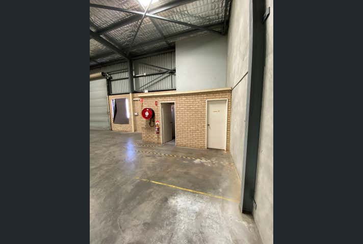 70 Kent Way Malaga WA 6090 - Image 15