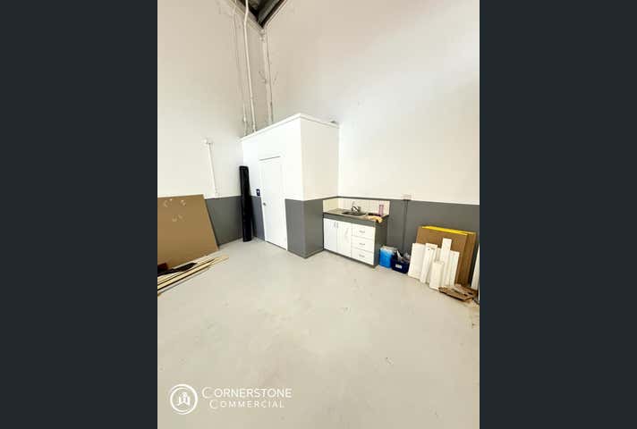 1/76 Lear Jet Drive Caboolture QLD 4510 - Image 11