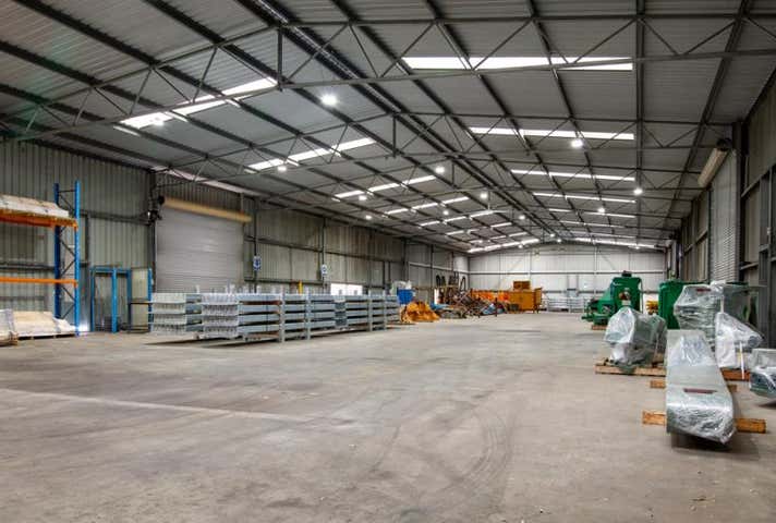 32 & 34 Denninup Way Malaga WA 6090 - Image 17