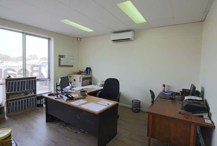 34 Catherine Crescent, 34 Catherine Crescent Lavington NSW 2641 - Image 6