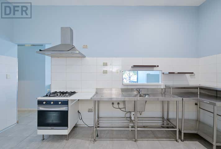 4/23 Junction Boulevard Cockburn Central WA 6164 - Image 10