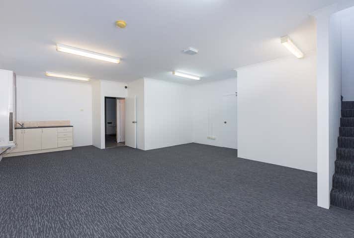 1/12 Brolo Court O'Connor WA 6163 - Image 12