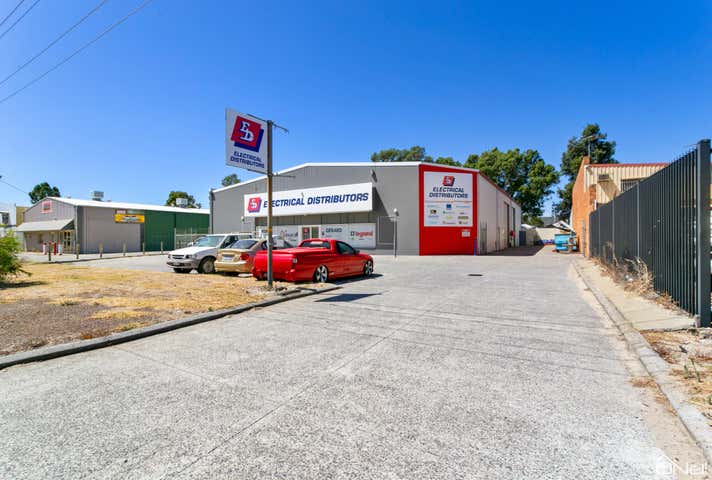 17 Gillam Drive Kelmscott WA 6111 - Image 7