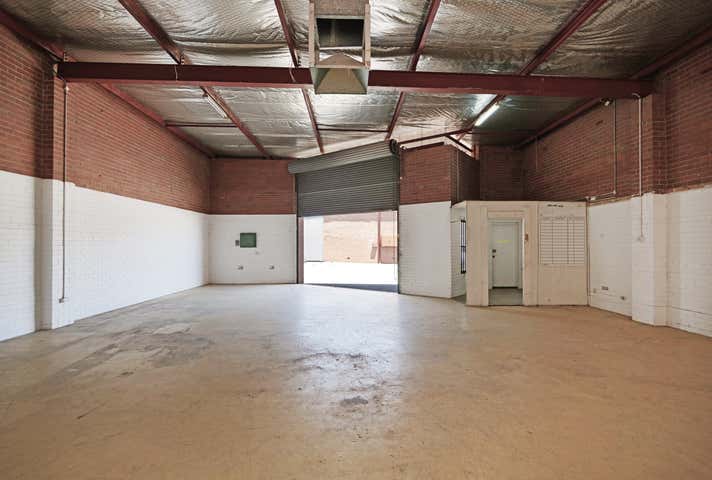 1/110 Briggs Street Welshpool WA 6106 - Image 3