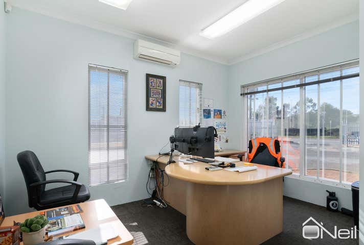 157 Chisholm Crescent Kewdale WA 6105 - Image 17