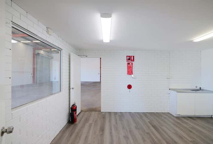 12 Wright Street Bayswater WA 6053 - Image 8