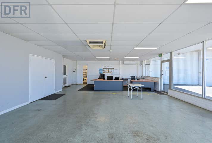 436 Carrington Street Hamilton Hill WA 6163 - Image 16