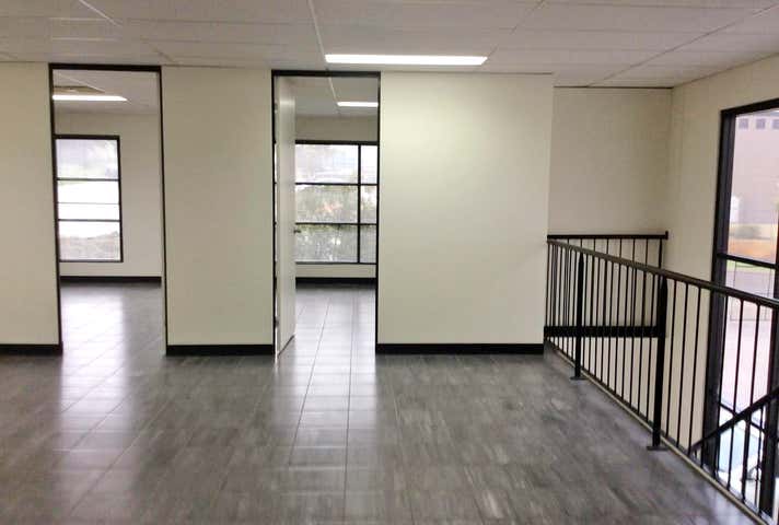 32 Lancaster Road Wangara WA 6065 - Image 4