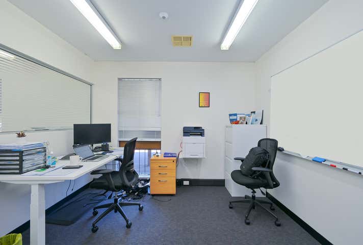 23b Chalgrove Avenue Rockingham WA 6168 - Image 9