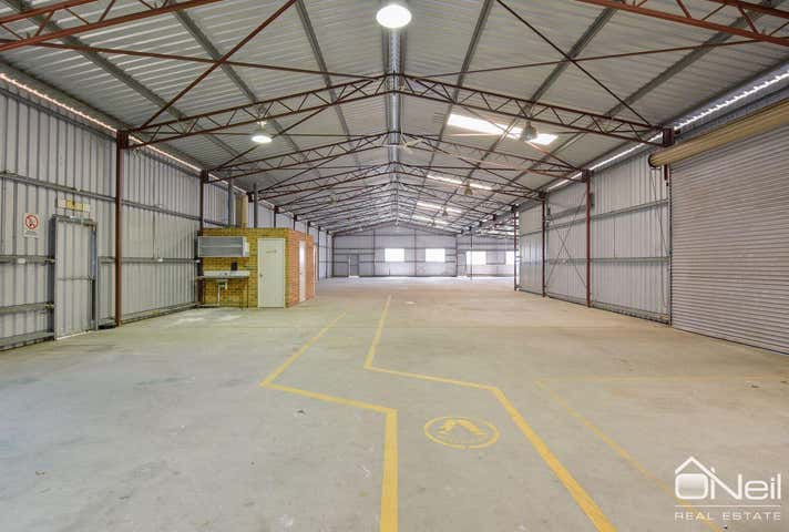 10 Brant Road Kelmscott WA 6111 - Image 12