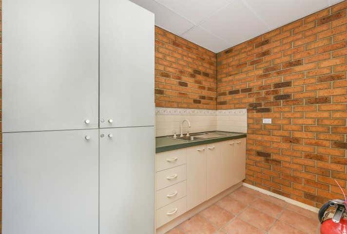 32 Spring Square Hallam VIC 3803 - Image 8