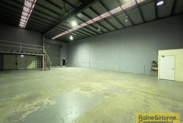 2/1 Combarton Street Brendale QLD 4500 - Image 4