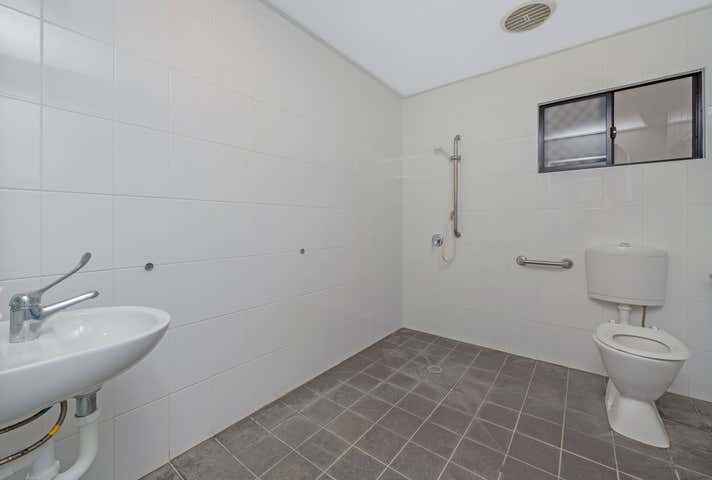 2/251 Ingham Road Garbutt QLD 4814 - Image 6