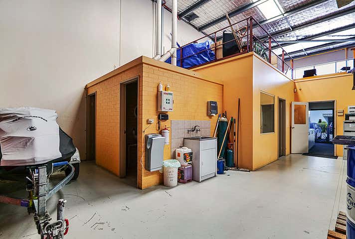 Unit 2, 52 Vinnicombe Drive Canning Vale WA 6155 - Image 15