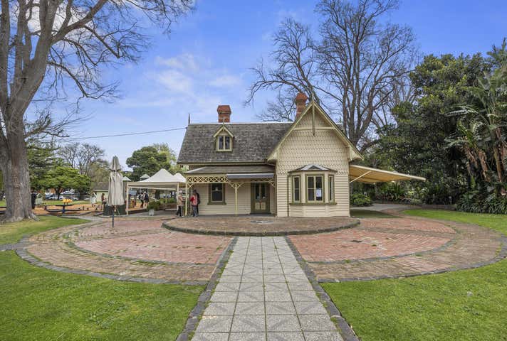 Queens Park, 10 The Strand Moonee Ponds VIC 3039 - Image 2