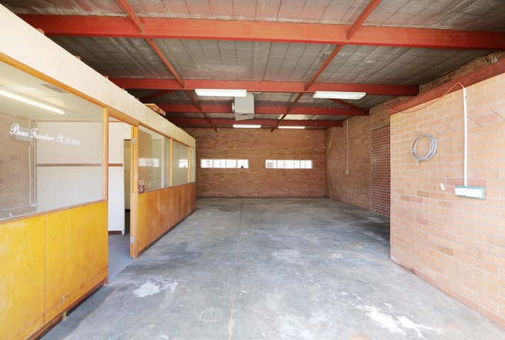 8/9 Milford Street East Victoria Park WA 6101 - Image 5