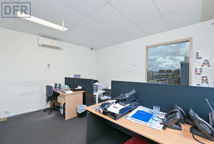 2/5 Sequoia Place Bibra Lake WA 6163 - Image 15