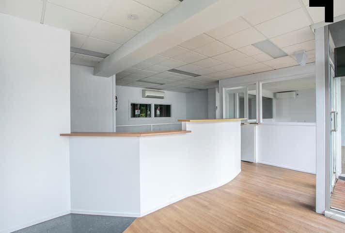 61 Matthews Avenue Airport West VIC 3042 - Image 2