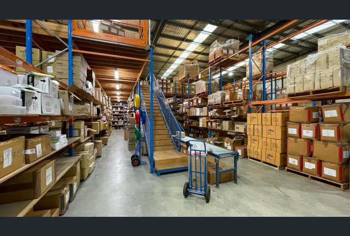 Unit 14, 100 New Street Ringwood VIC 3134 - Image 12