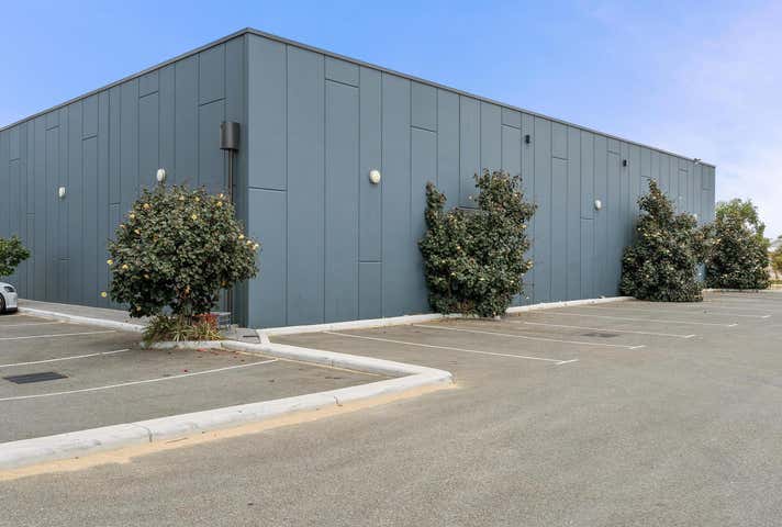 Plus Fitness Wattle Grove, 2 Nashi Lane Wattle Grove WA 6107 - Image 16