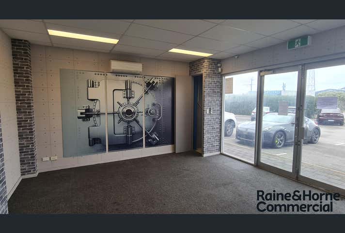 2/115 Excellence Drive Wangara WA 6065 - Image 4