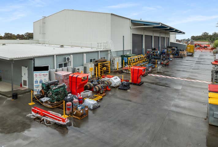 28 Strathgrove Way Orange NSW 2800 - Image 6