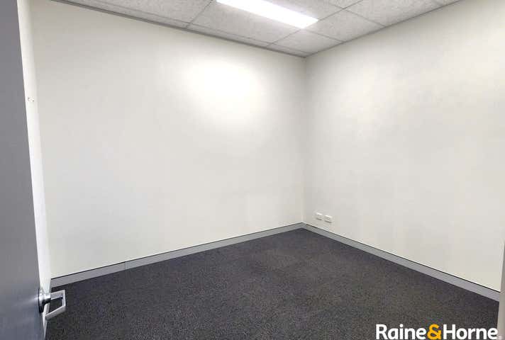 Shops 9 & 10, Macquarie Street, Lachlan Court Windsor NSW 2756 - Image 7